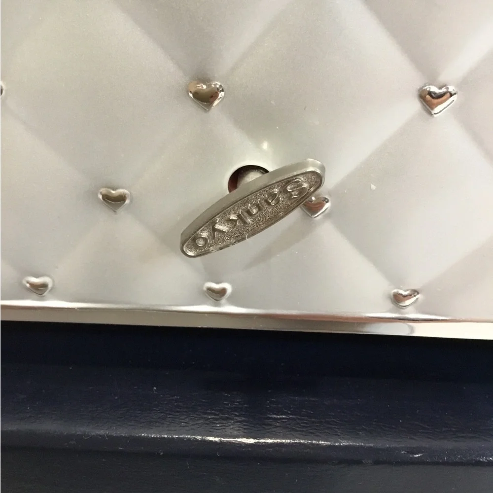 Lenox White and Silver Quilted Heart Jewelry Chest